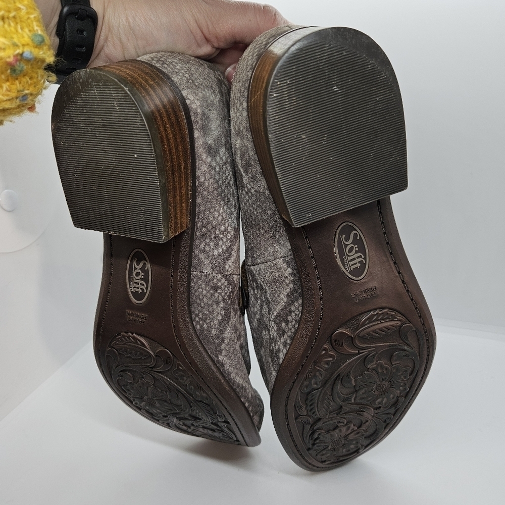Sofft Severn gray python print suede loafers size… - image 9